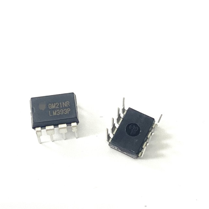 LM393 Dual Differential Comparator IC